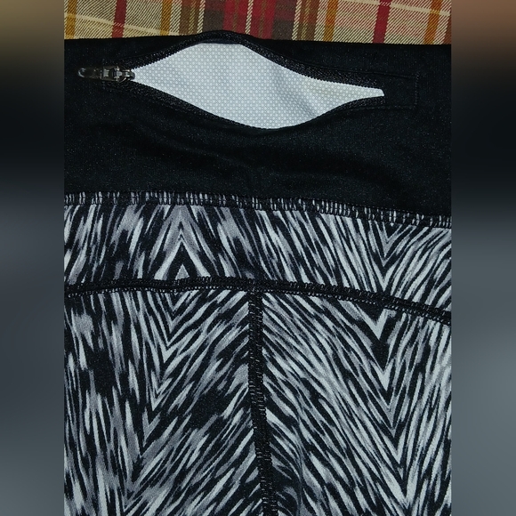 🎈Nike🎈BUY 1 GET 1 FREE ALL LISTINGS🎈Pro Hi Waist Pattern Leggings Sz S - Picture 7 of 15